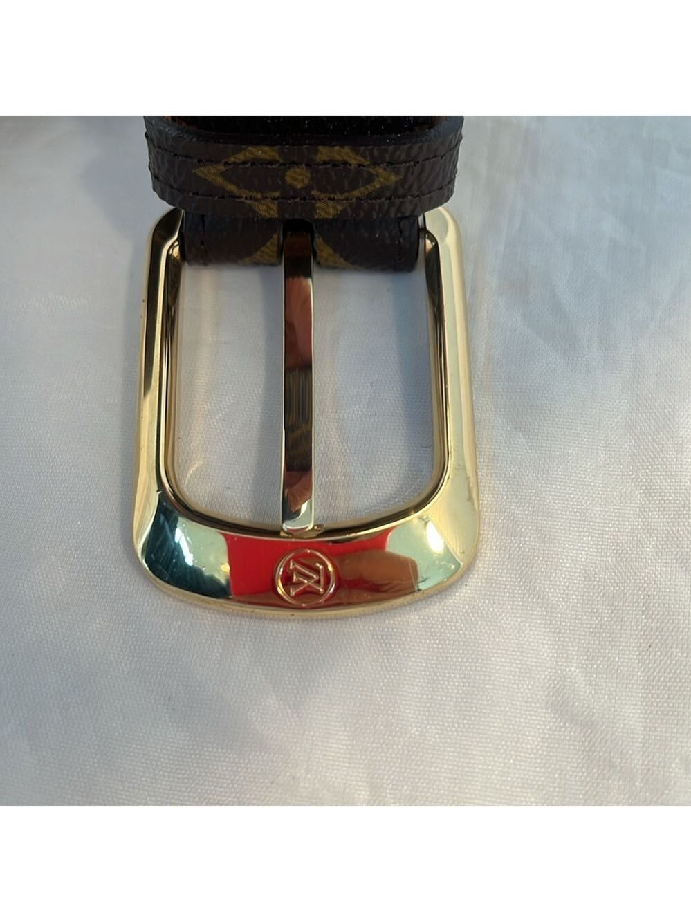 Louis Vuitton Monogram Ellipse Belt - Picture 9 of 9